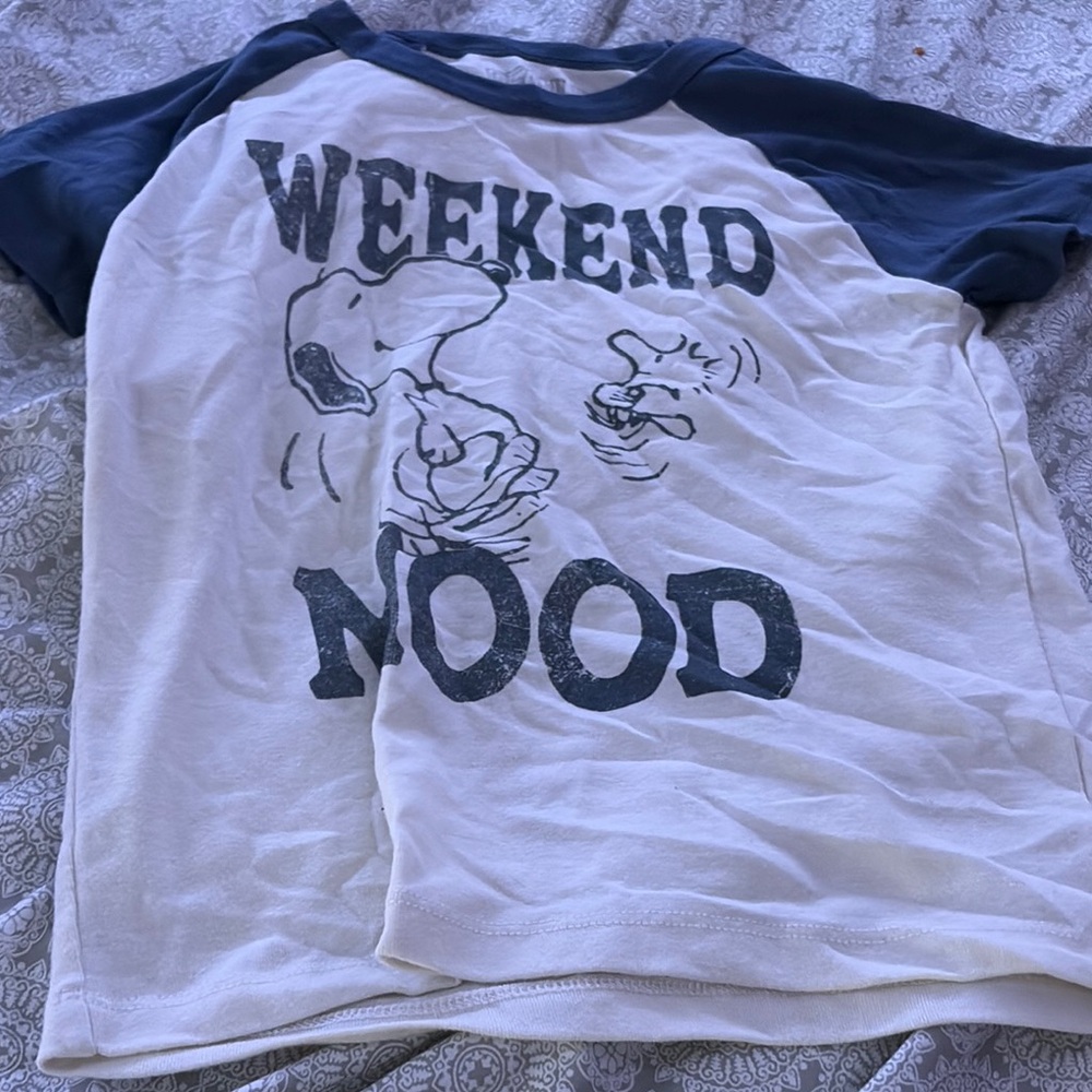 Peanuts Blue and White Short Sleeve Tee with Graphic Design